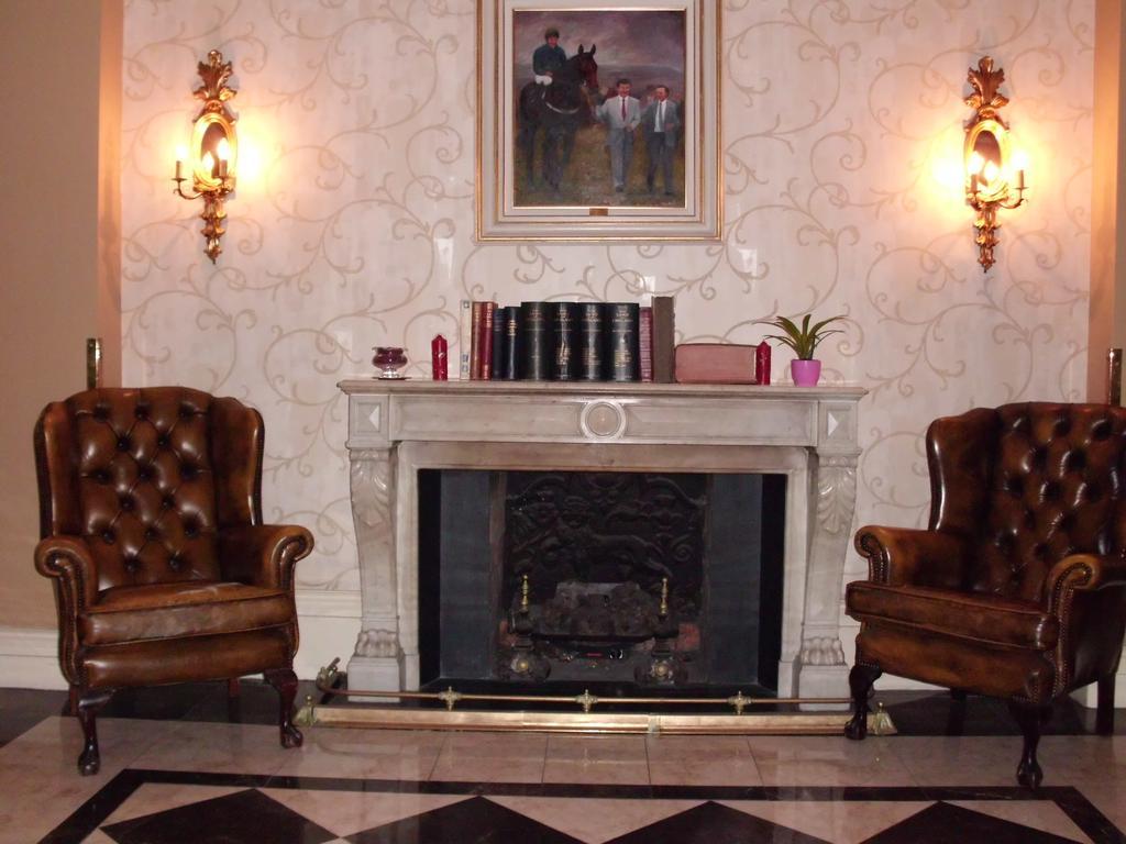 Tralee Central Hotel Bagian luar foto